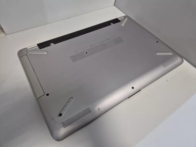 laptop-hp-250-g6-intel-core-i3-256gb-ssd-4gb-ram-windows-10-przekatna-ekranu-1560