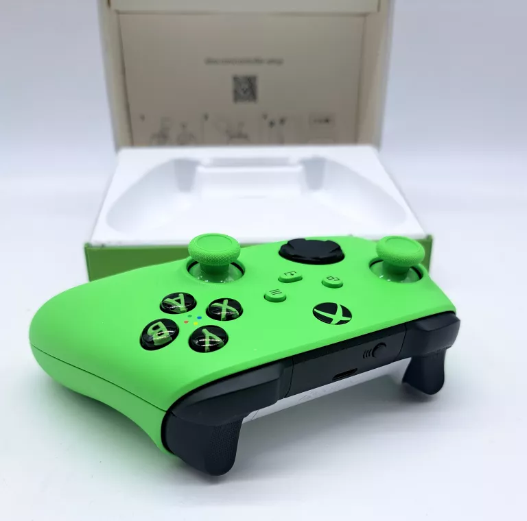 pad-do-xbox-one-velocity-green-pudelko-kod-producenta-qau-00091
