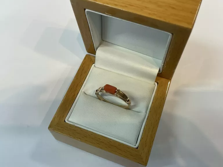 zloty-pierscionek-koral-585-221g-r22-stan-11323-2
