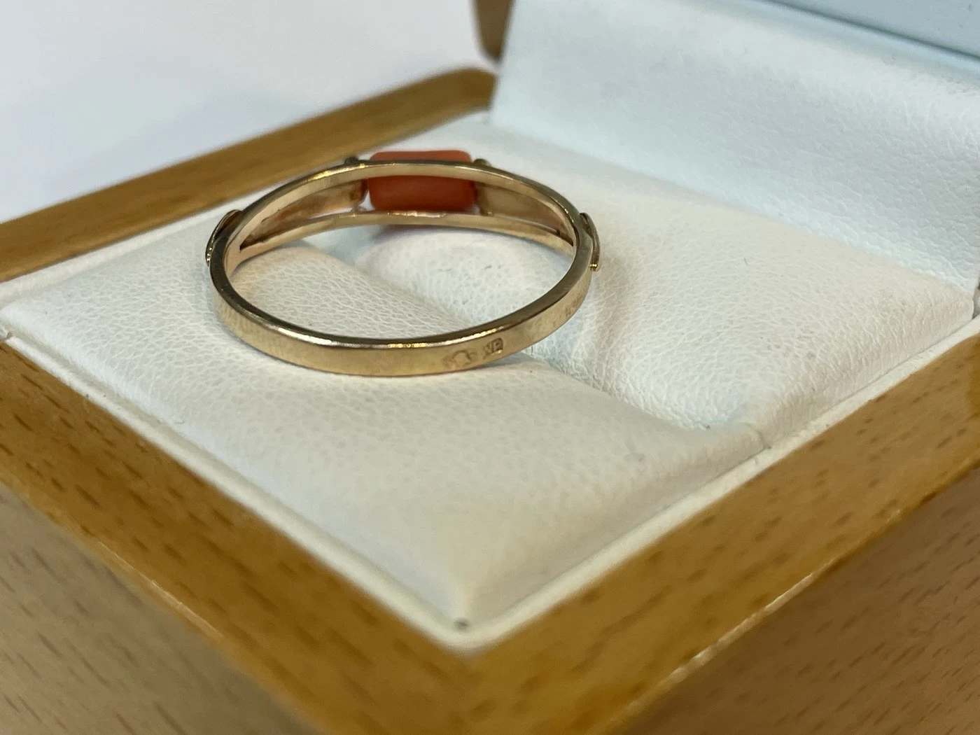 zloty-pierscionek-koral-585-221g-r22-rozmiarsrednica-wew-mm-372-22