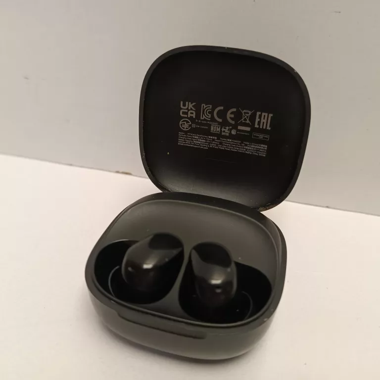 sluchawk-xiaomi-redmi-buds-6-play-kolor-dominujacy-129357-3