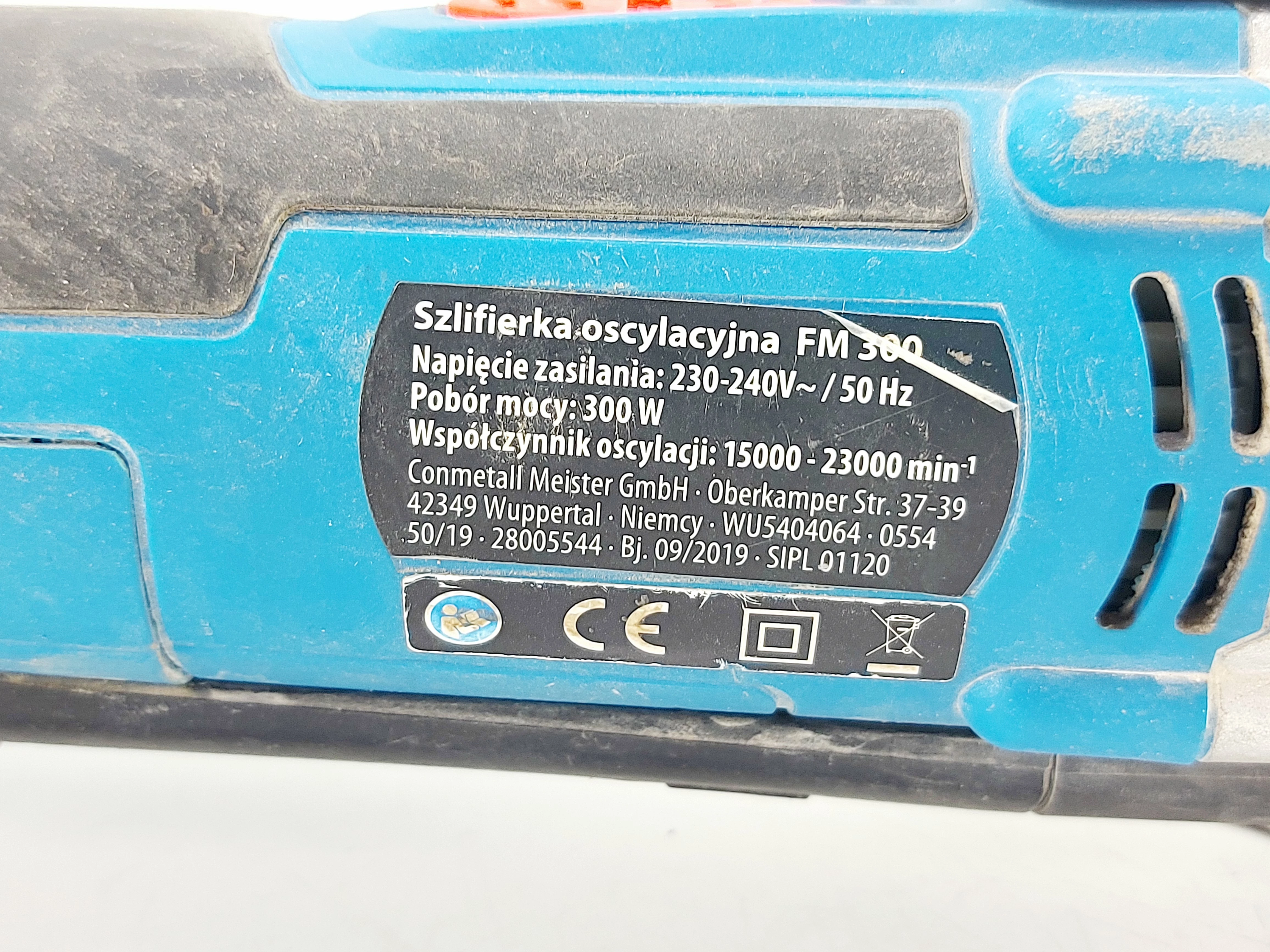 szlifierka-oscylacyjna-ferrex-fm300-rodzaj-zasilania-128529-2