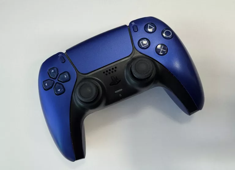 pad-do-ps5-granatowy-armii-krajowej-26-walbrzych-sj