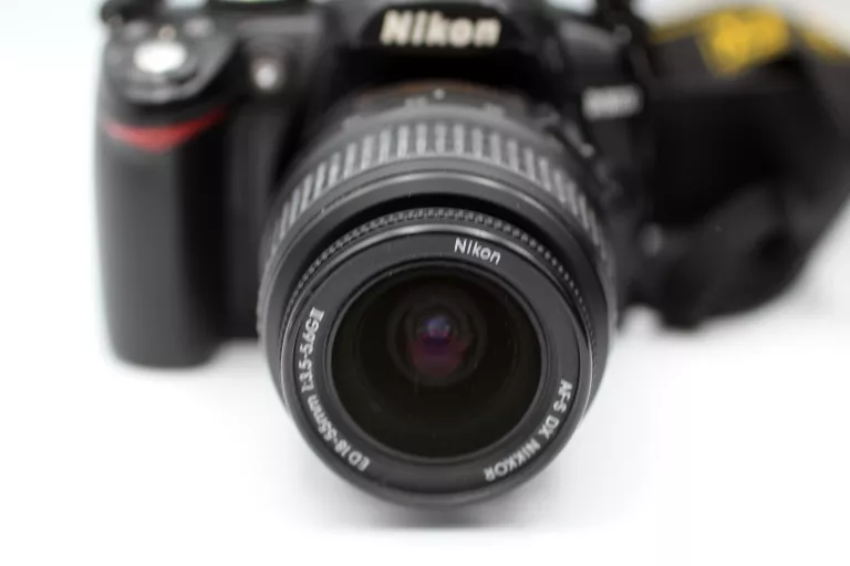 aparat-nikon-d300-z-obiektywem-lad-pokrowiec-stan-11323-2