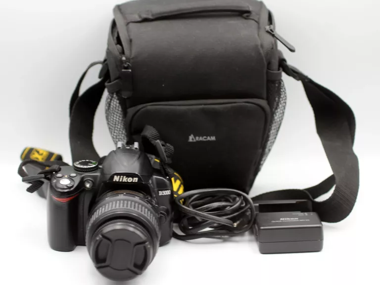 aparat-nikon-d300-z-obiektywem-lad-pokrowiec-komisji-edukacji-narodowej-63-warszawa