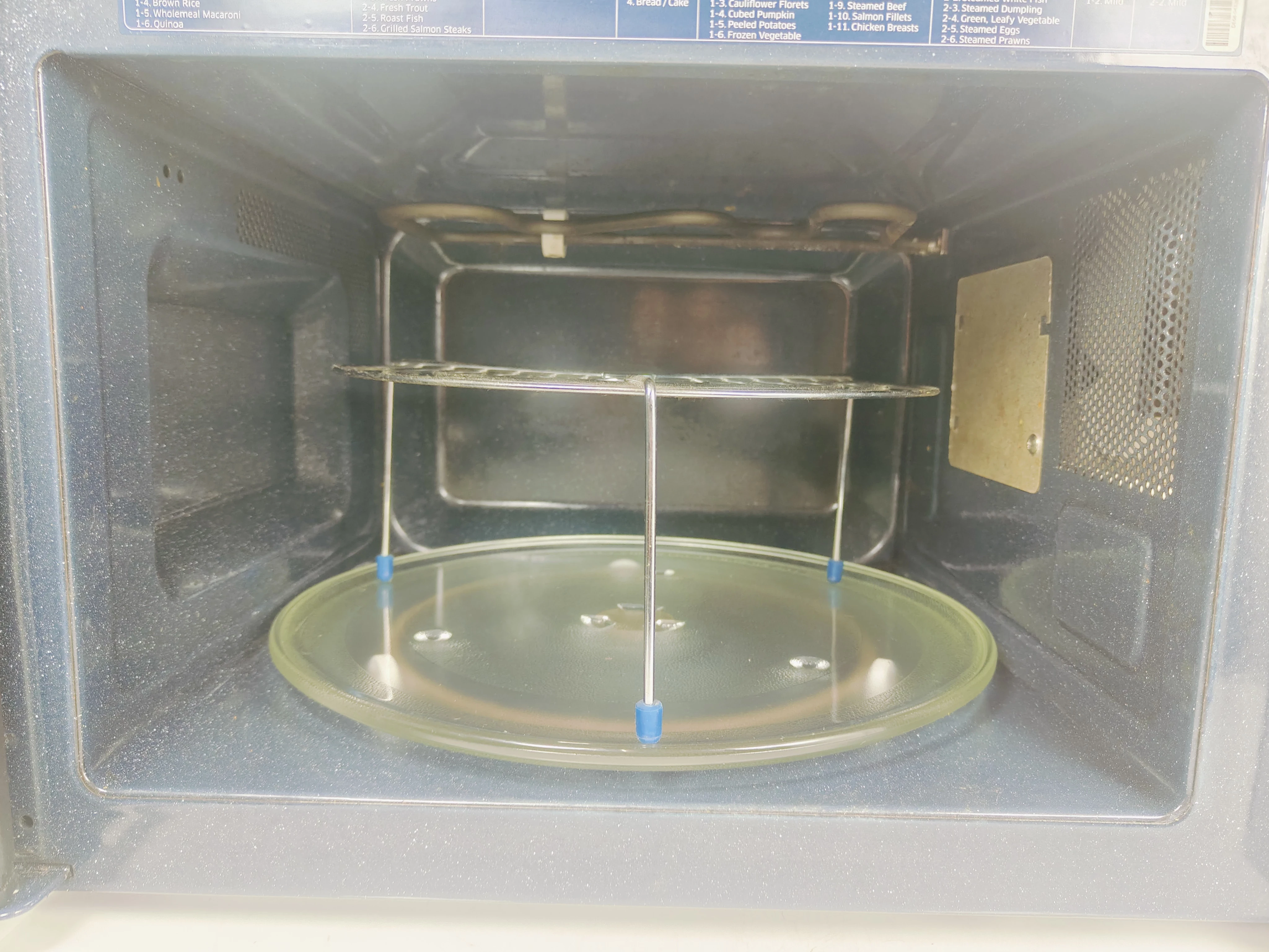 mikrofalowka-kuchenka-mikrofalowa-samsung-mg28j5255uw-pojemnosc-28000