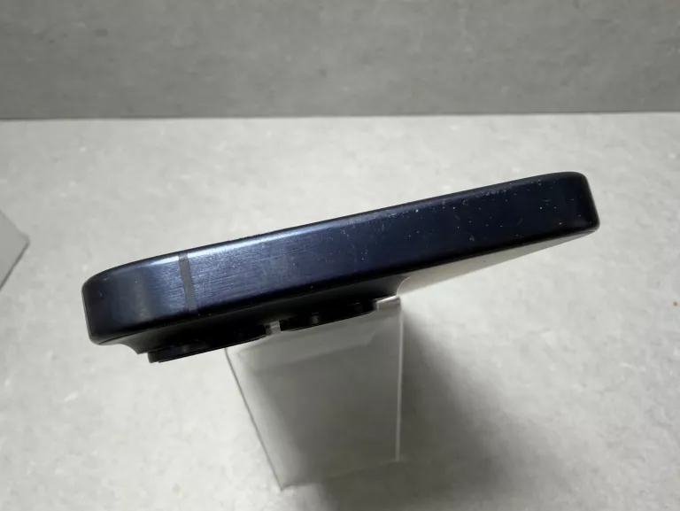 telefon-iphone-15-pro-88-128gb-pudelko-wbudowana-pamiec-202869-214189