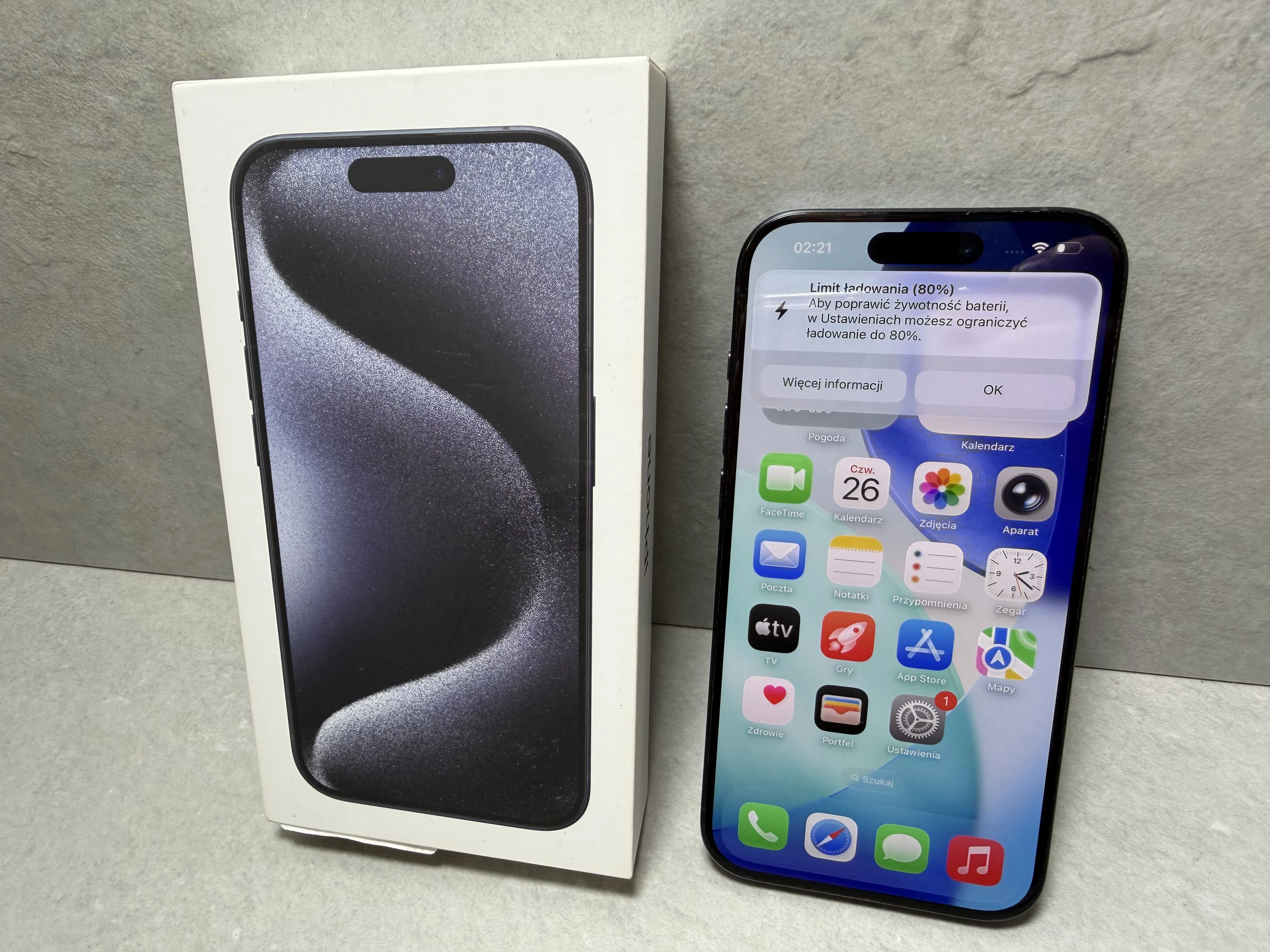 telefon-iphone-15-pro-88-128gb-pudelko-osiedle-niepodleglosci-1-krakow