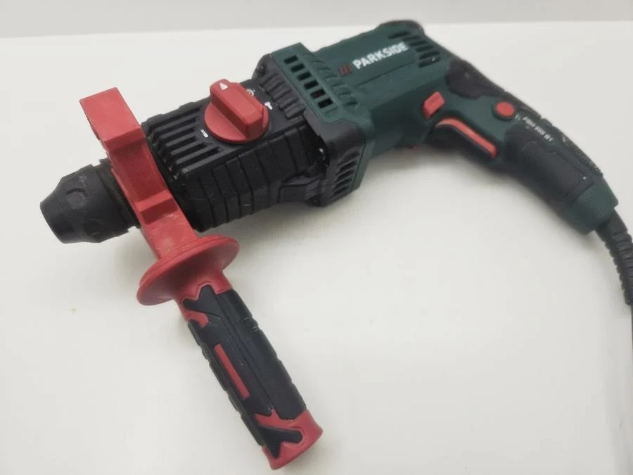 mlotowiertarka-parkside-pbh-800-b1-energia-udaru-120