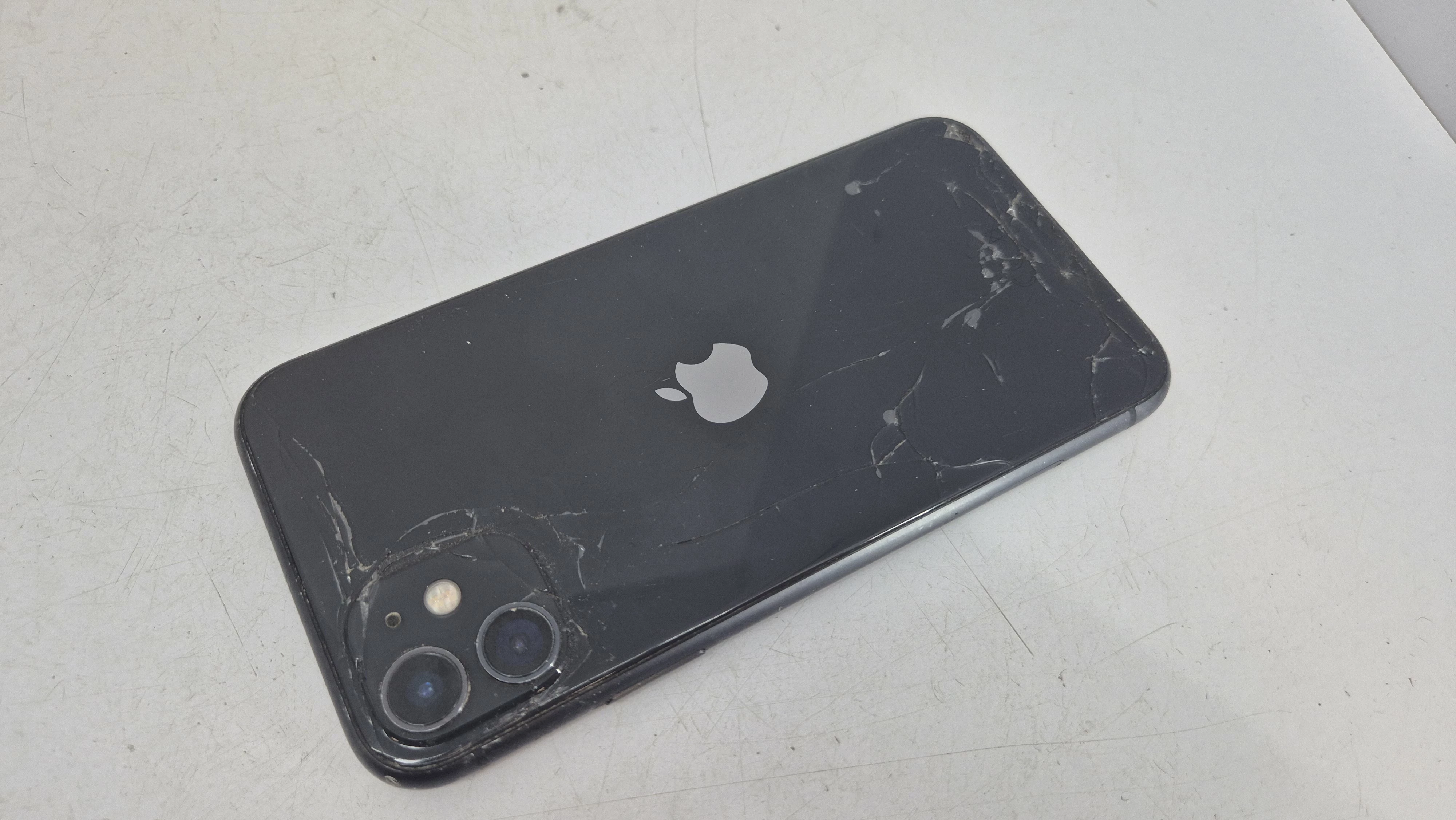 telefon-iphone-11-73-kondycja-baterii-komunikacja-219-2