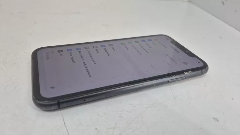 telefon-iphone-11-73-kondycja-baterii-typ-202685-212929