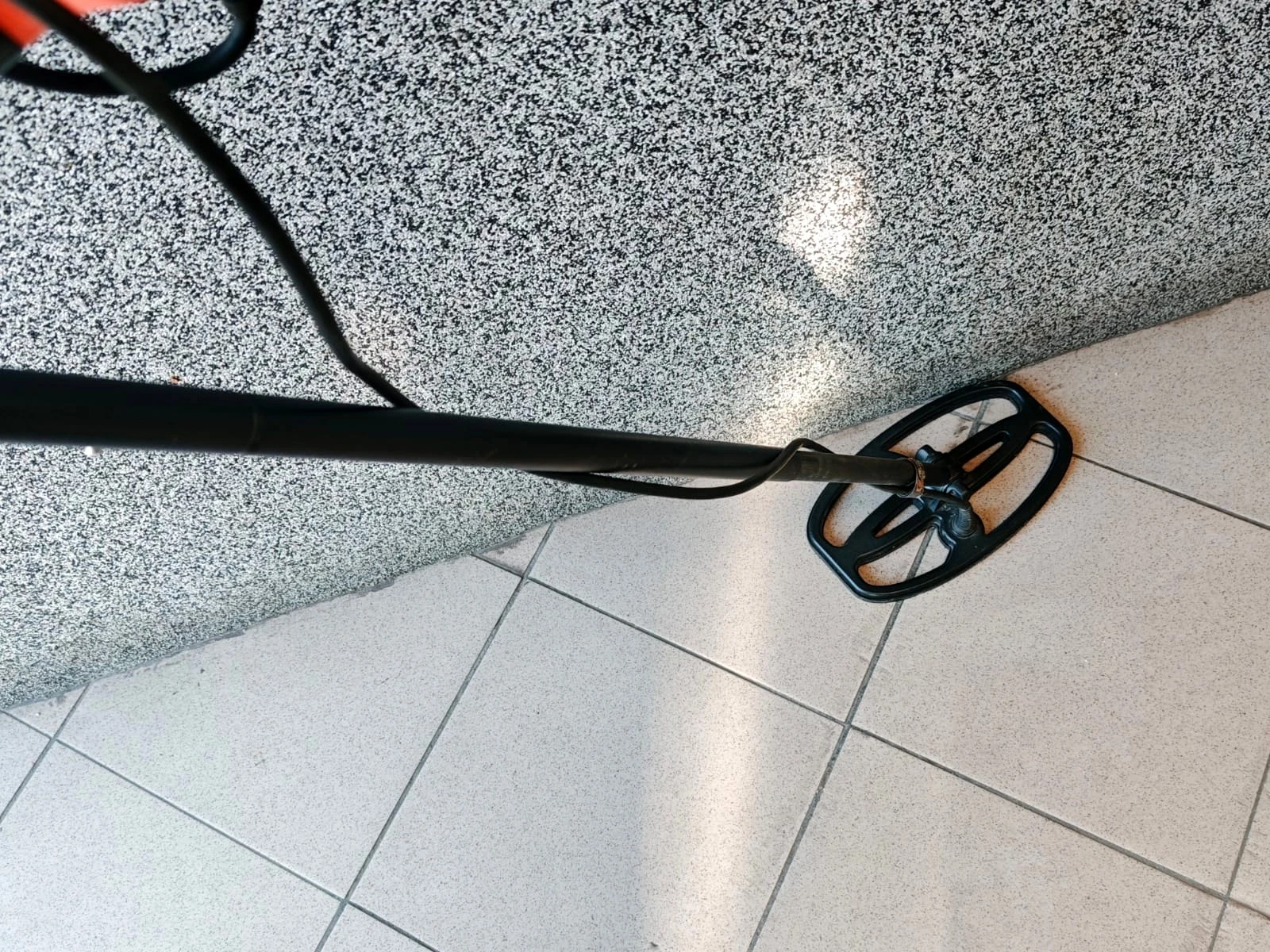 wykrywacz-quest-x10-pro-pointer-sunpow-model-quest-x10-pro