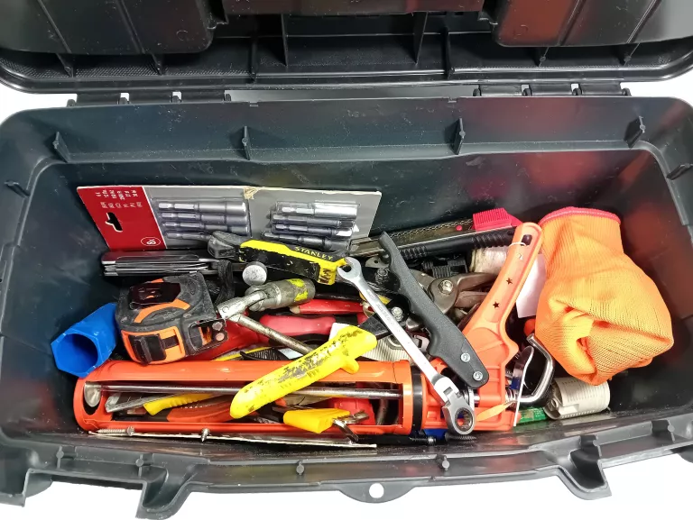 narzedziowa-skrzynka-tools-z-wyposazeniem-48cmx25cmx24cm-rodzaj-244989-513541