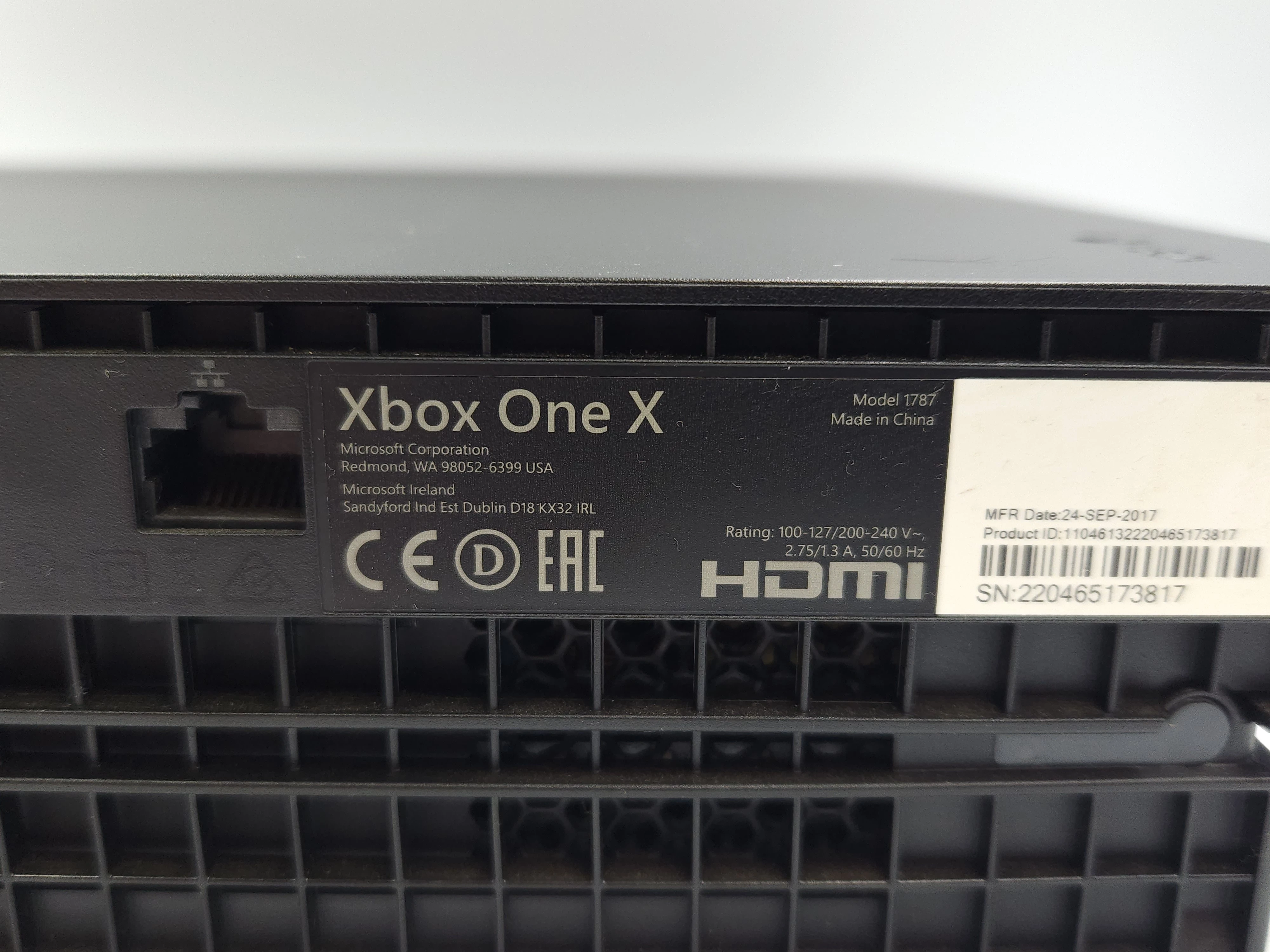 konsola-xbox-one-x-komplet-kod-producenta-cyv-00057