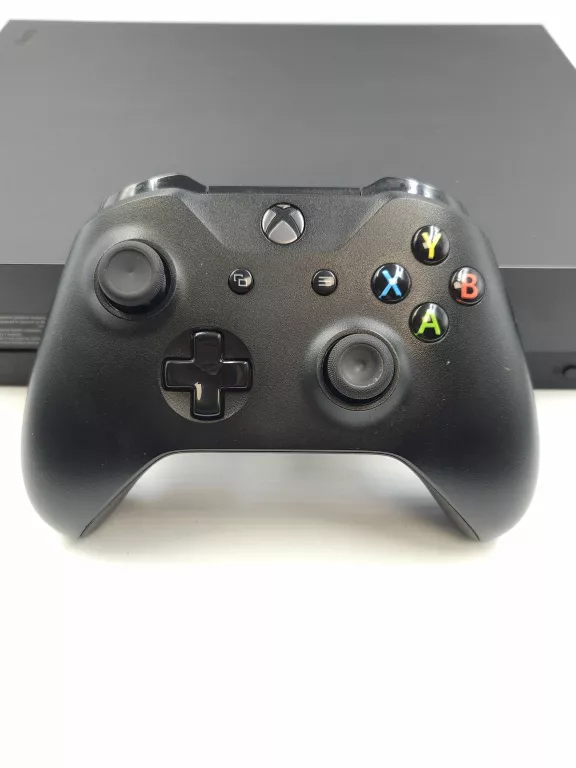 konsola-xbox-one-x-komplet-stan-11323-2