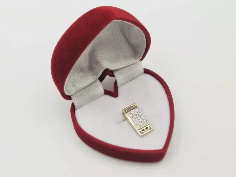 szalowa-zlota-zawieszka-z-cyrkoniami-waga-263g-proba-585-grabiszynska-30-wroclaw