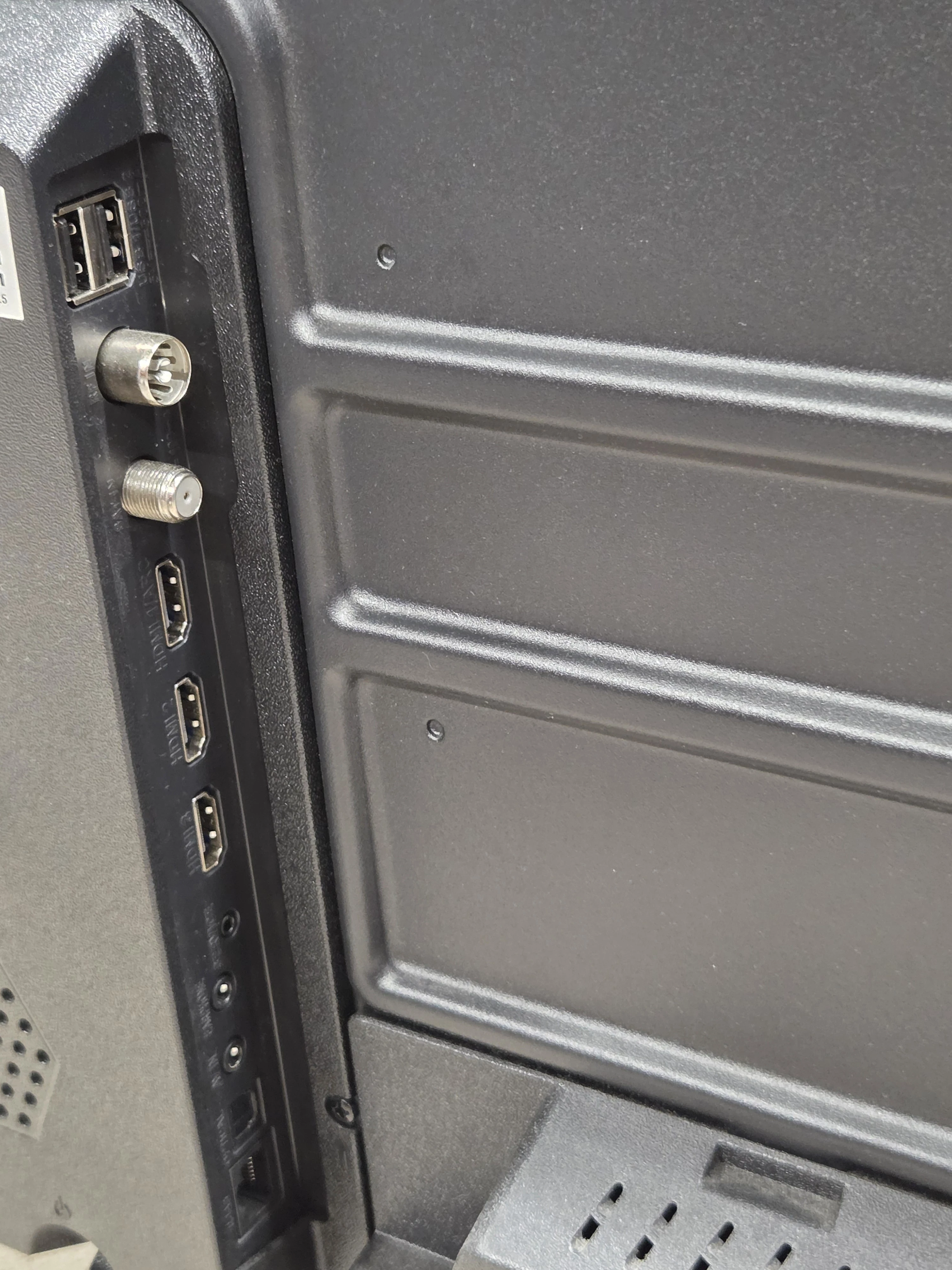 telewizor-sharp-32hf3765e-32-qled-google-tv-format-hd-129294-3