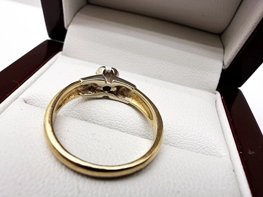 piekny-pierscionek-z-brylantem-waga-331-proba-585-rodzaj-2205-16