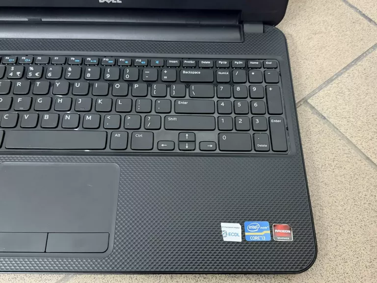 laptop-dell-inspirion-3521-i3-8gb-256gb-win-10-zasilacz-torba-przekatna-ekranu-1560