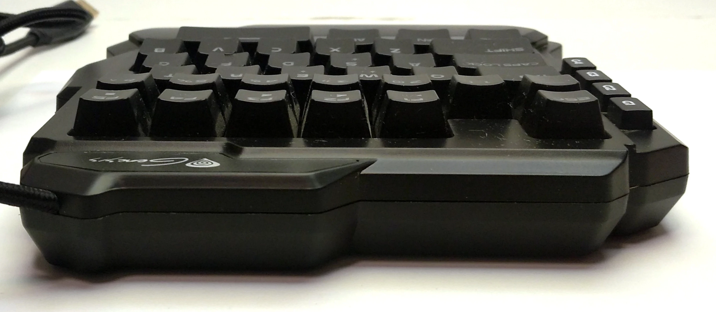 keypad-mechaniczny-thor100-rgb-stan-11323-2