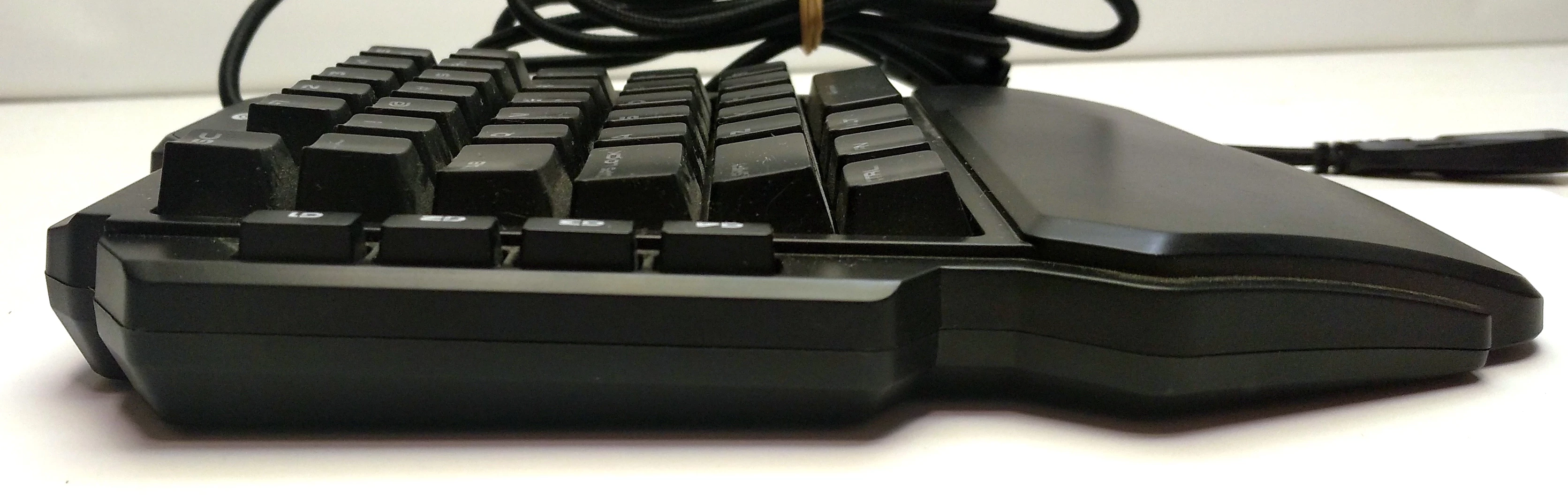 keypad-mechaniczny-thor100-rgb-interfejs-1247-1