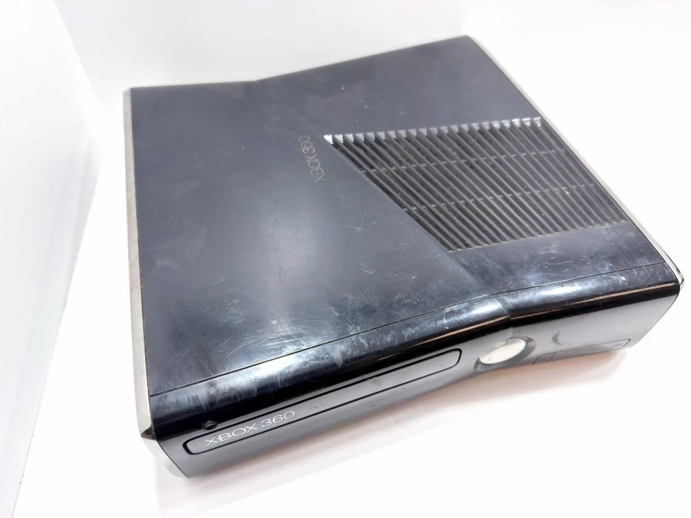 konsola-xbox-360-s-1439-250gb-pad-okablowanie-gry-w-zestawie-205998-225574