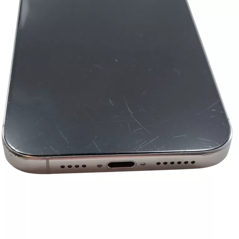 telefon-iphone-16-pro-max-bialy-tytan-256g-aku-90-cykle-501-typ-202685-212929