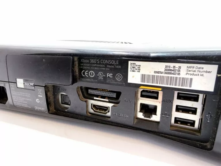 konsola-xbox-360-s-1439-250gb-pad-okablowanie-wersja-konsoli-205974-225538