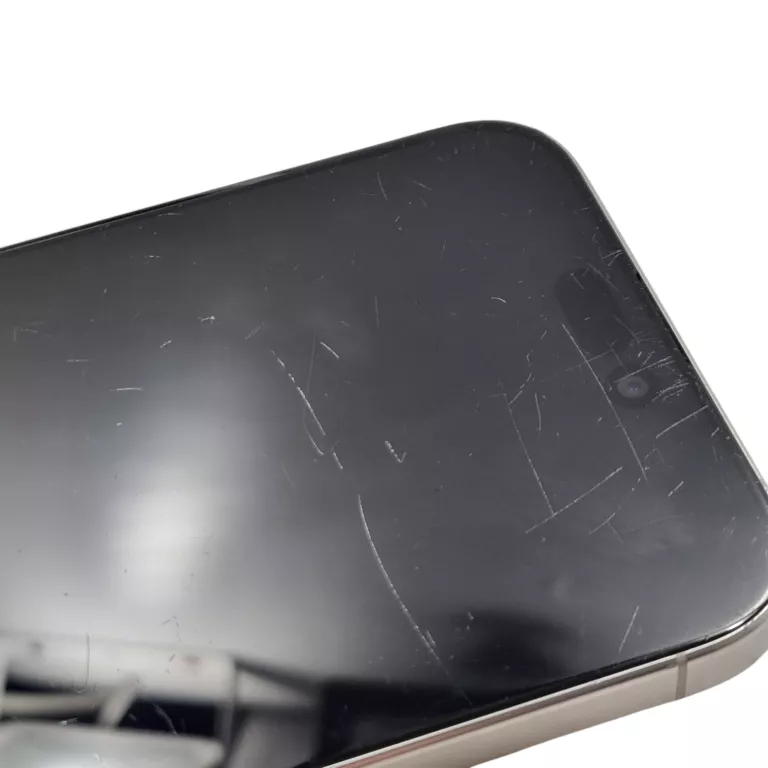 telefon-iphone-16-pro-max-bialy-tytan-256g-aku-90-cykle-501-system-operacyjny-4388-7