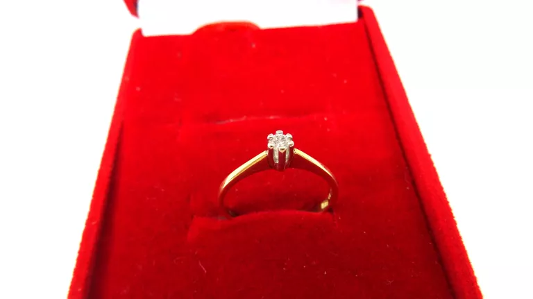 piekny-pierscionek-z-diamentem-pr585-r13-zamkowa-16-lubawa