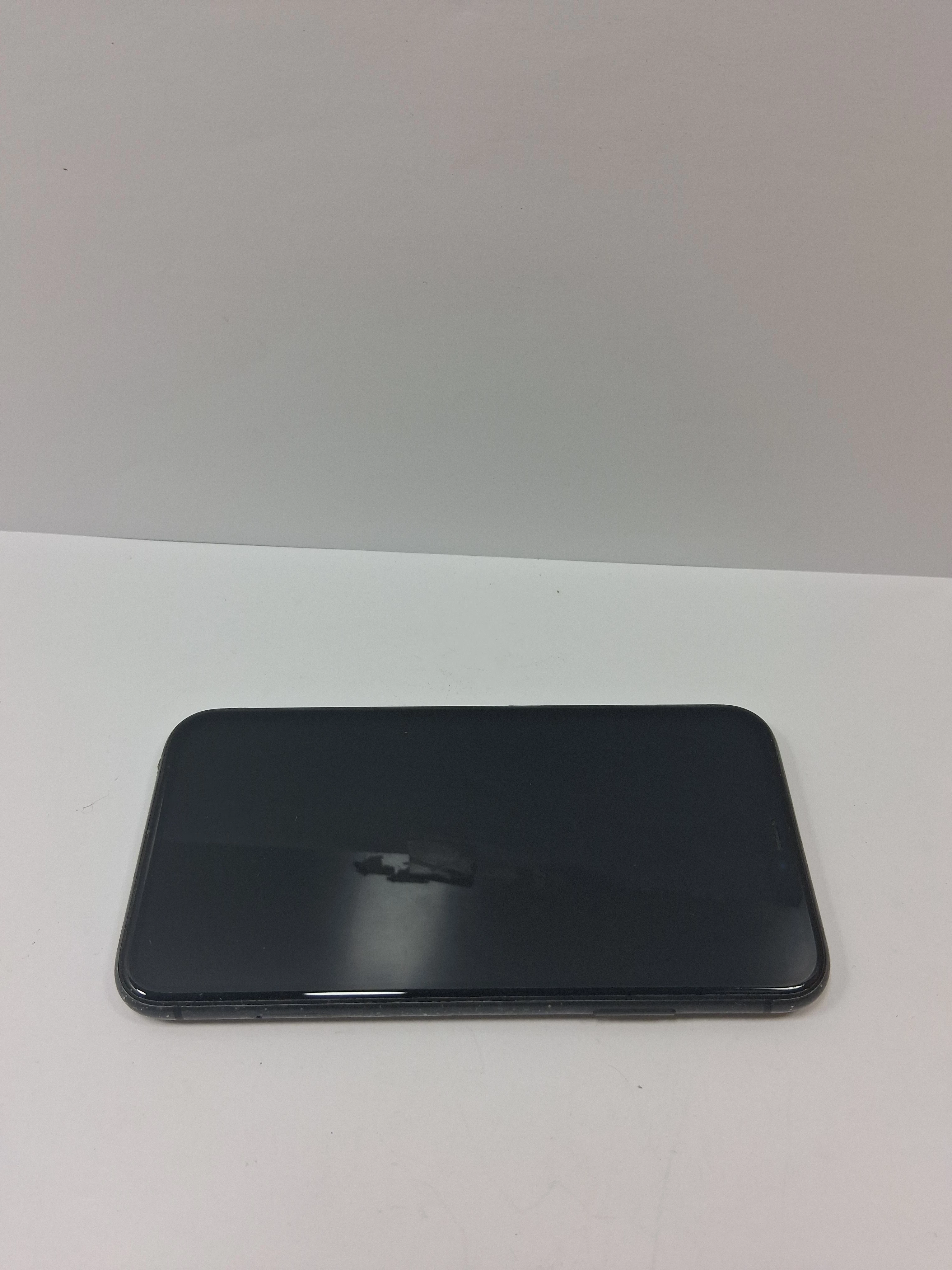 telefon-iphone-11-64gb-kod-producenta-mhda3pma