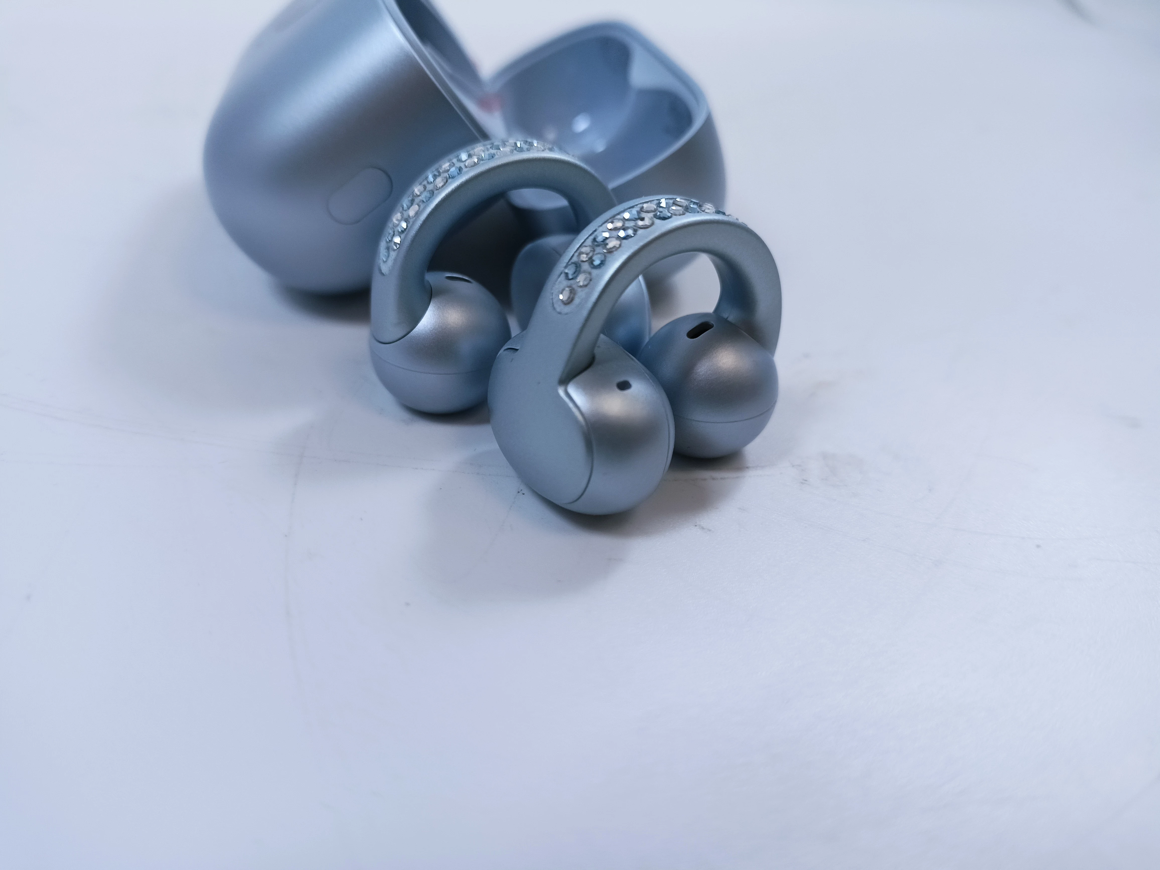 sluchawki-motorola-moto-buds-loop-at-jak-nowe-kolor-dominujacy-129357-1186189