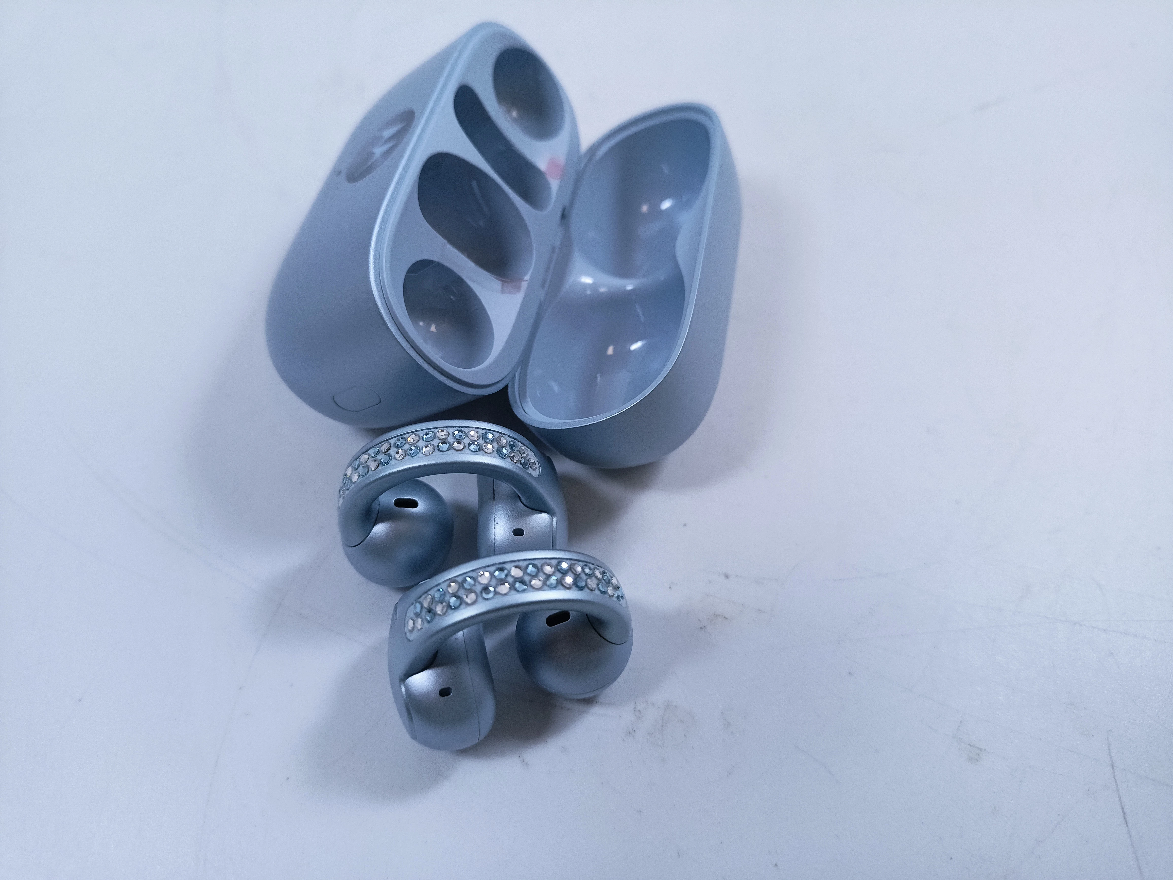 sluchawki-motorola-moto-buds-loop-at-jak-nowe-stan-11323-2