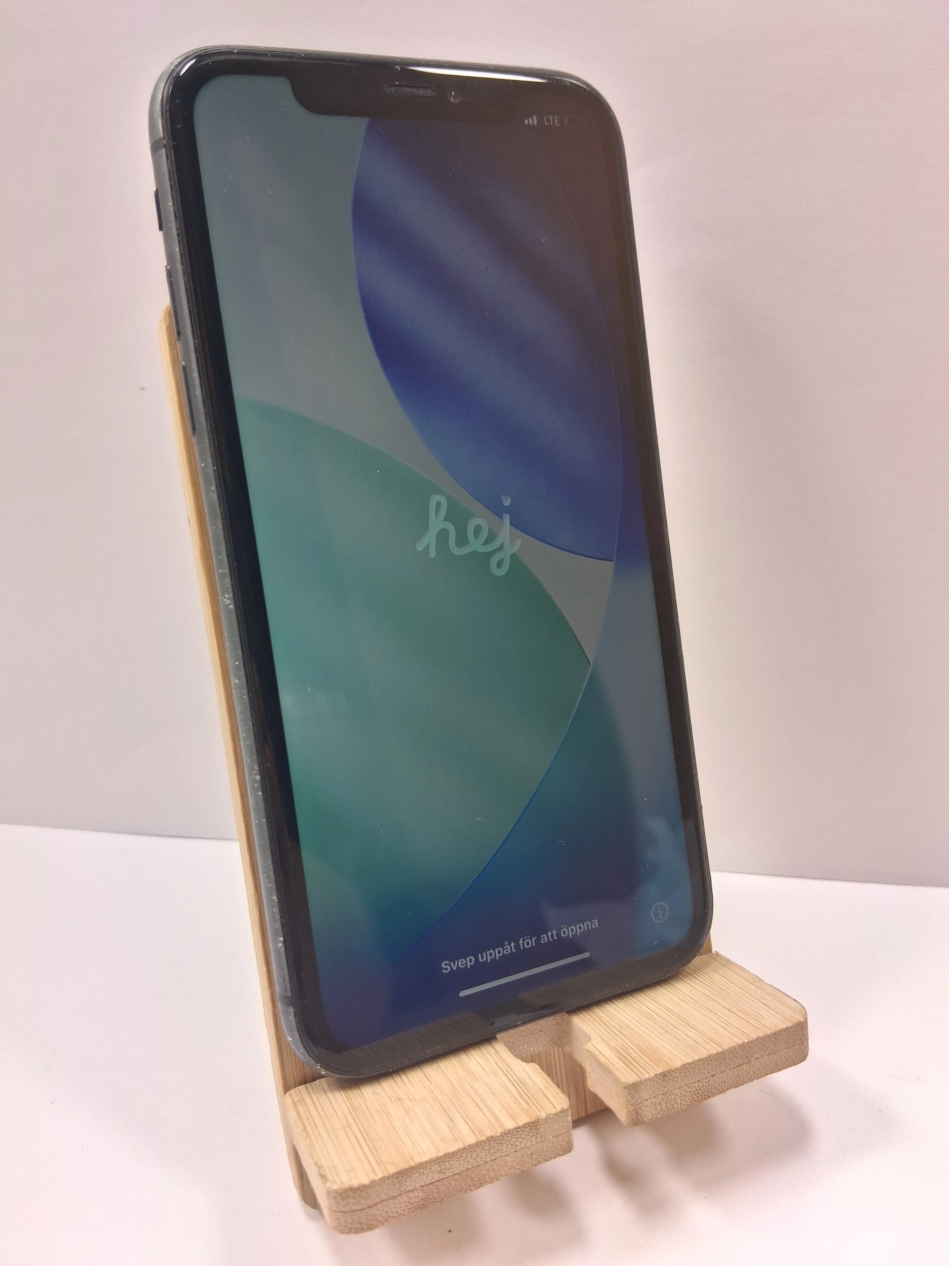 telefon-iphone-11-64gb-ean-gtin-0194252097250