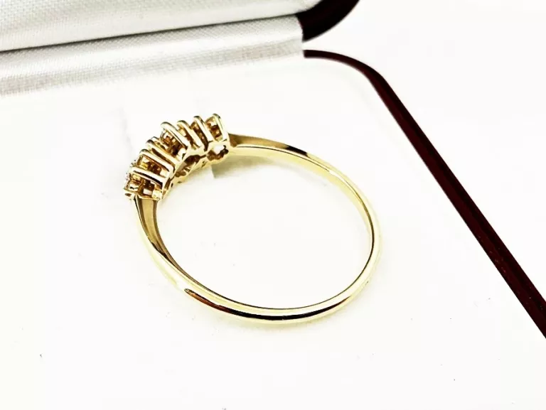 zloty-pierscionek-p585-z-cyrkoniami-rozmiar-17-waga-173-kamien-17088-128