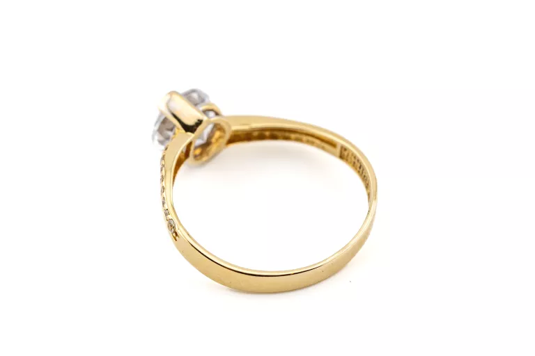 zc016-olsniewajacy-zloty-pierscionek-z-duza-cyrkonia-zloto-585-14k-r15-kolor-249512-1647429