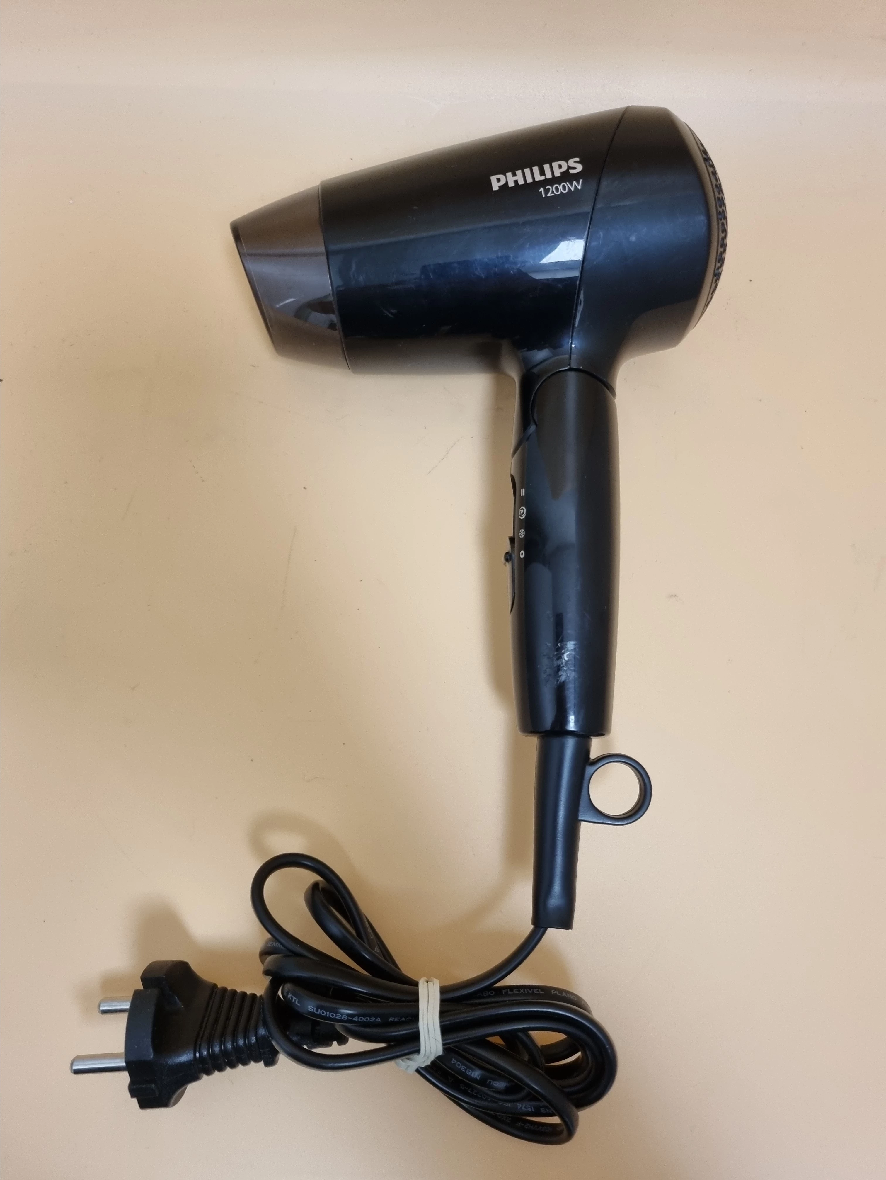 suszarka-philips-bhc010-1200w-stan-11323-2