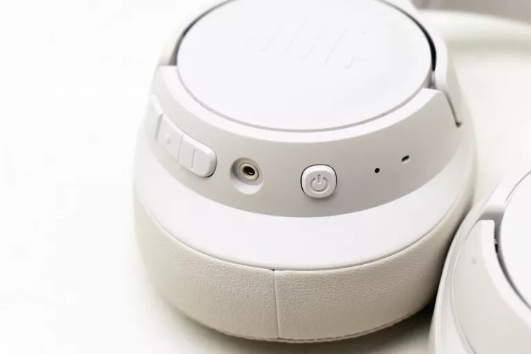 sluchawki-jbl-tune-720bt-kolor-dominujacy-129357-3