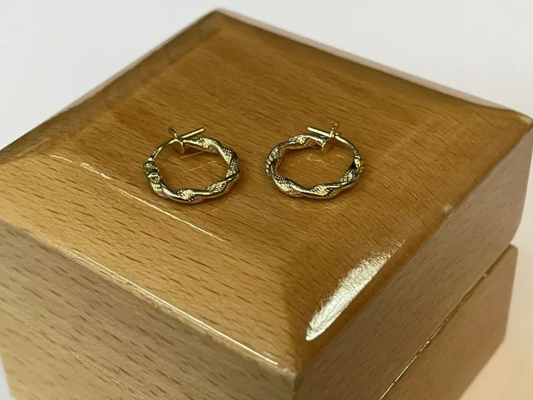 zlote-kolczyki-male-kola-585-067g-wolnosci-239-zabrze-sj