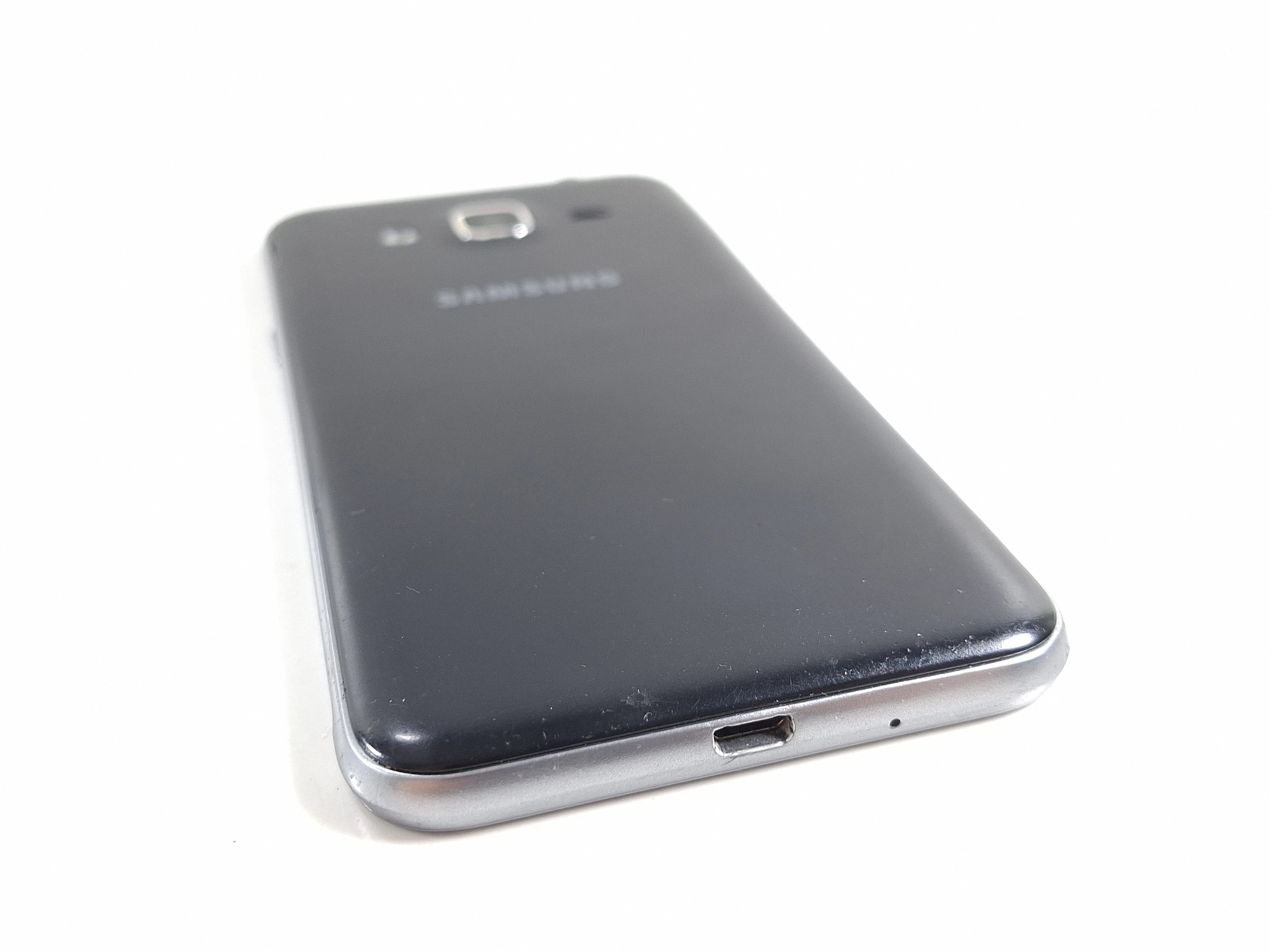 telefon-samsung-galaxy-j3-2016-158gb-wbudowana-pamiec-202869-214205