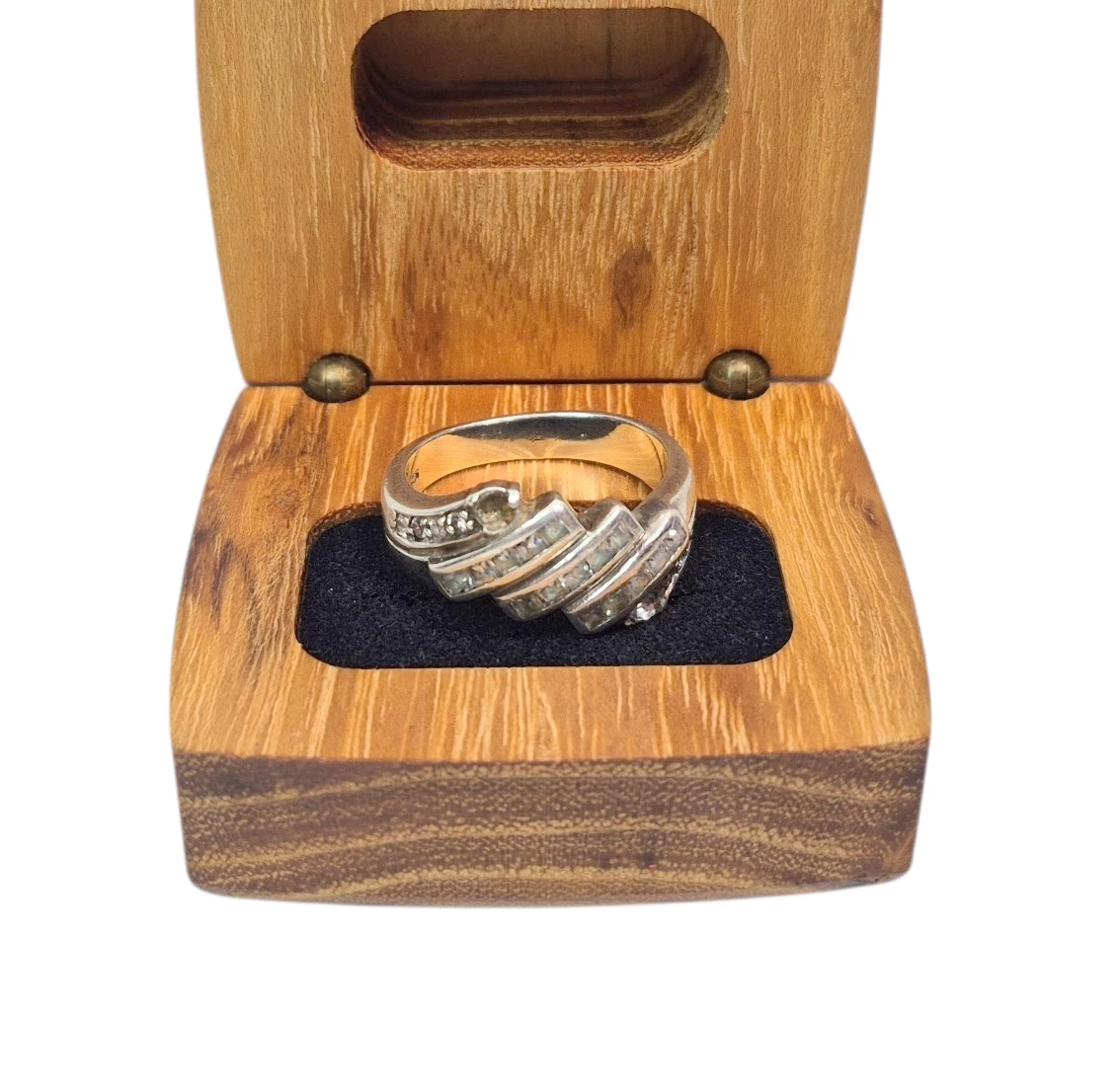 piekny-srebrny-pierscionek-z-kamieniami-664g-925-ak-11-elk