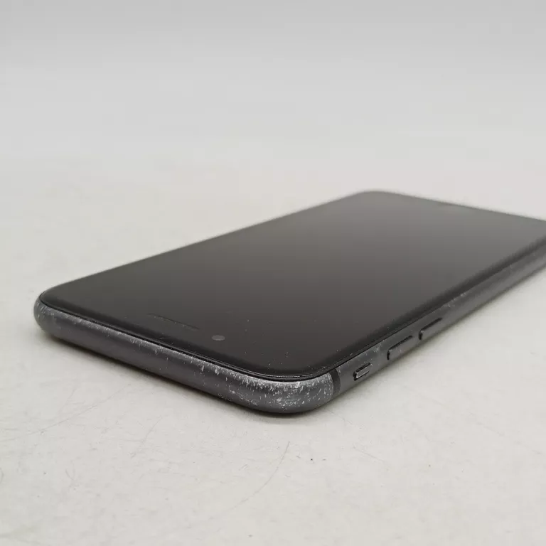 telefon-apple-iphone-8-64gb-85bat-stan-11323-2