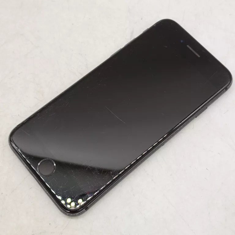 telefon-apple-iphone-8-64gb-85bat-typ-202685-212929