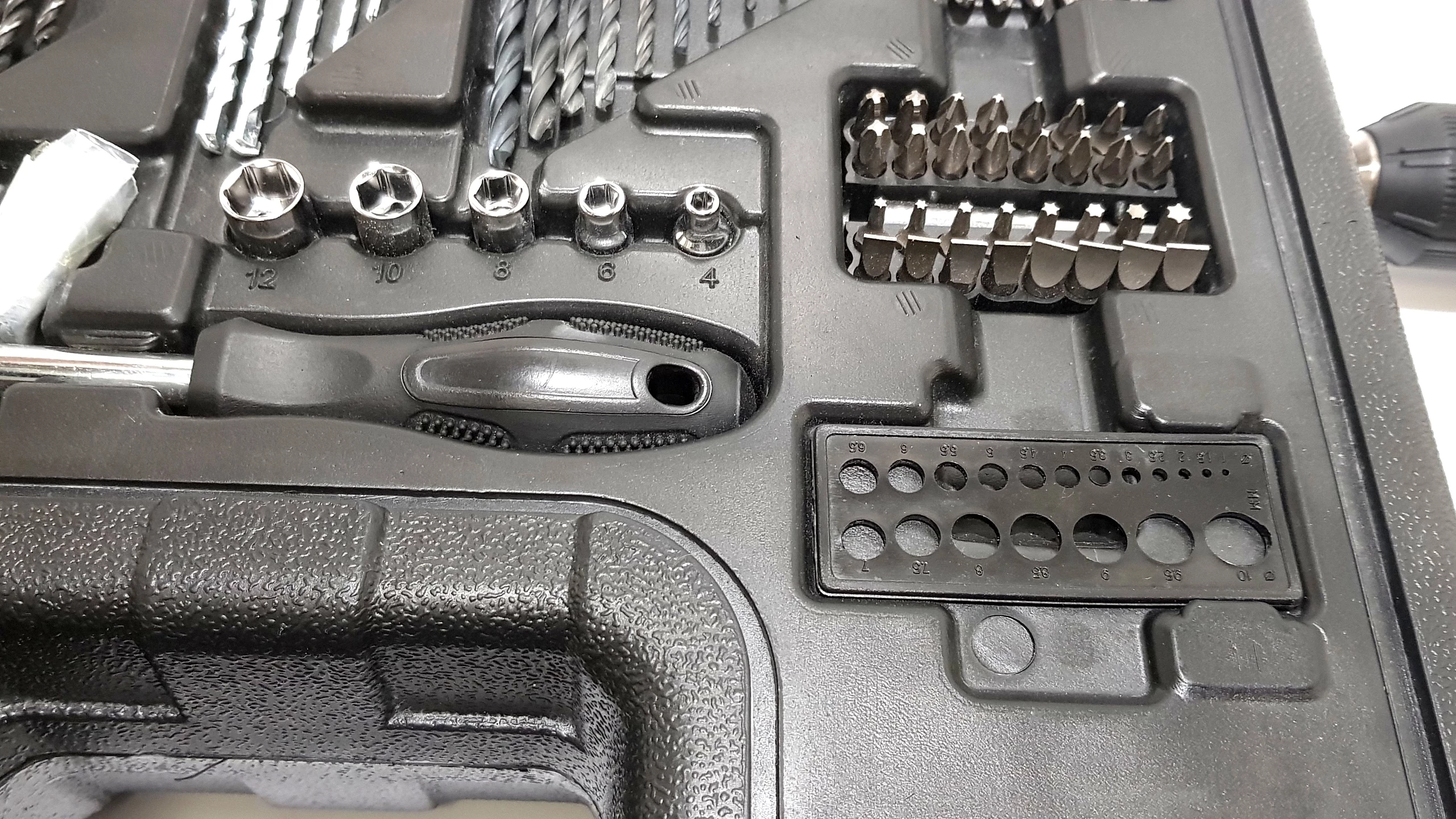 wiertarko-wkretarka-stanley-fatmax-sfmcd700-18v-akumulator-20ah-stan-bdb-typ-akumulatora-129634-2