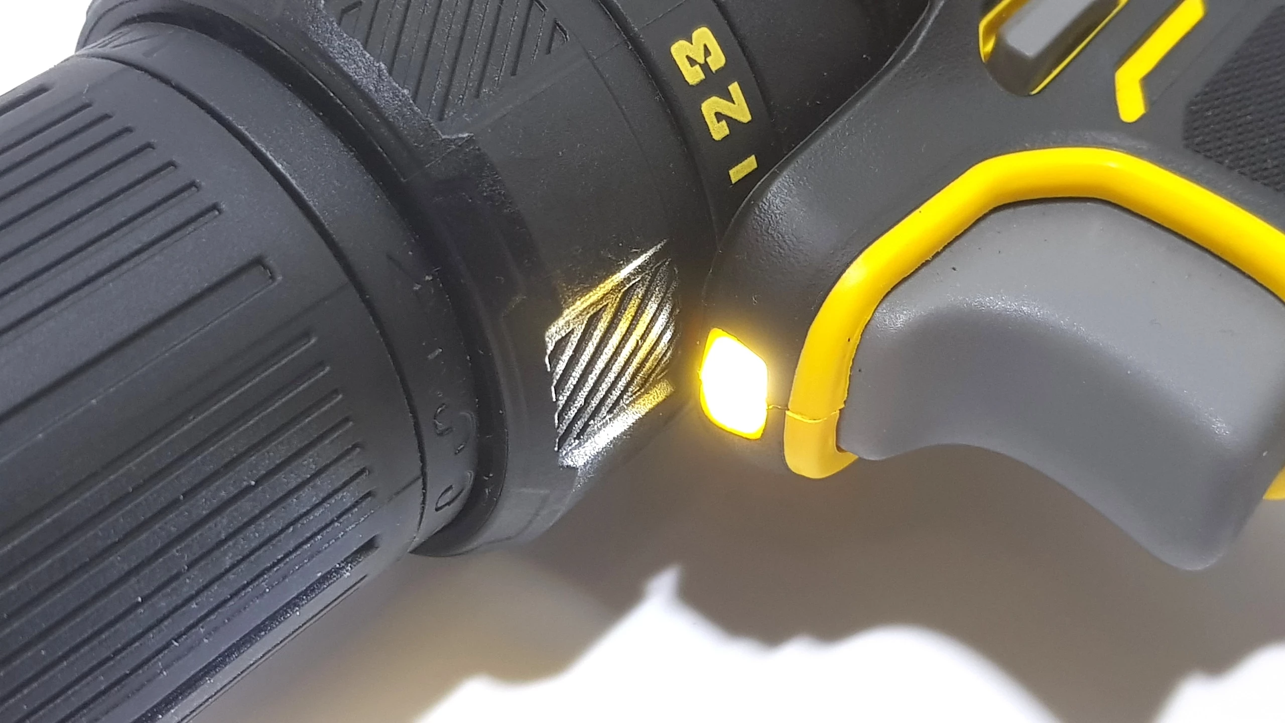 wiertarko-wkretarka-stanley-fatmax-sfmcd700-18v-akumulator-20ah-stan-bdb-maksymalna-srednica-wiercenia-w-metalu-13