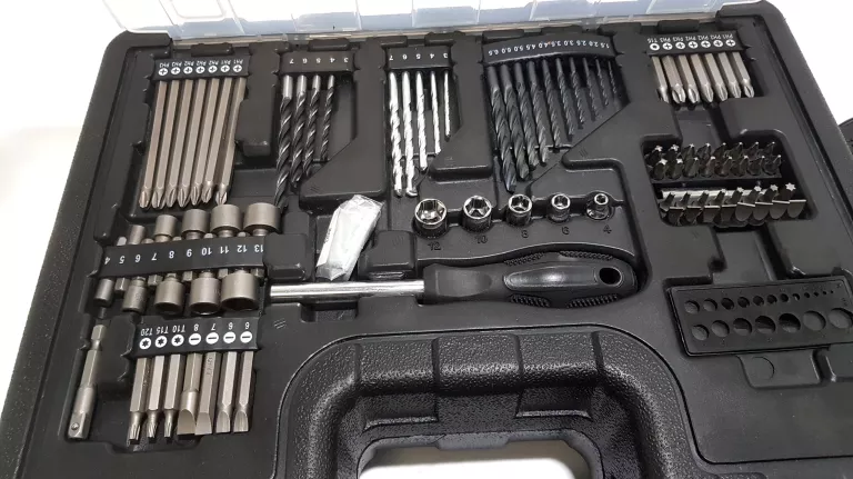 wiertarko-wkretarka-stanley-fatmax-sfmcd700-18v-akumulator-20ah-stan-bdb-kod-producenta-sfmcd700d2a-qw