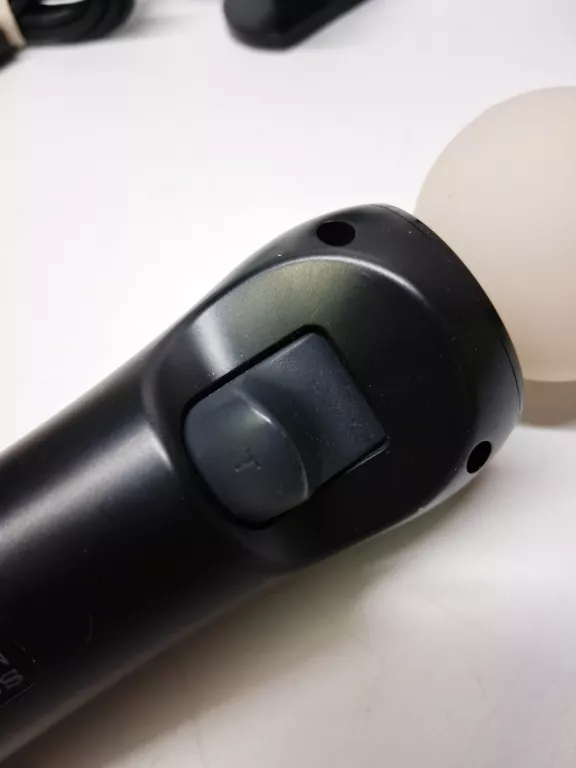 zestaw-dwoch-kontrolerow-sony-playstation-move-cech-zcm1e-z-kamera-kod-producenta-9370000