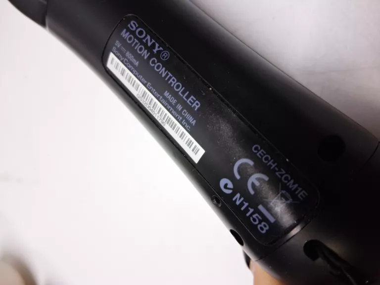 zestaw-dwoch-kontrolerow-sony-playstation-move-cech-zcm1e-z-kamera-waga-produktu-z-opakowaniem-jednostkowym-0200