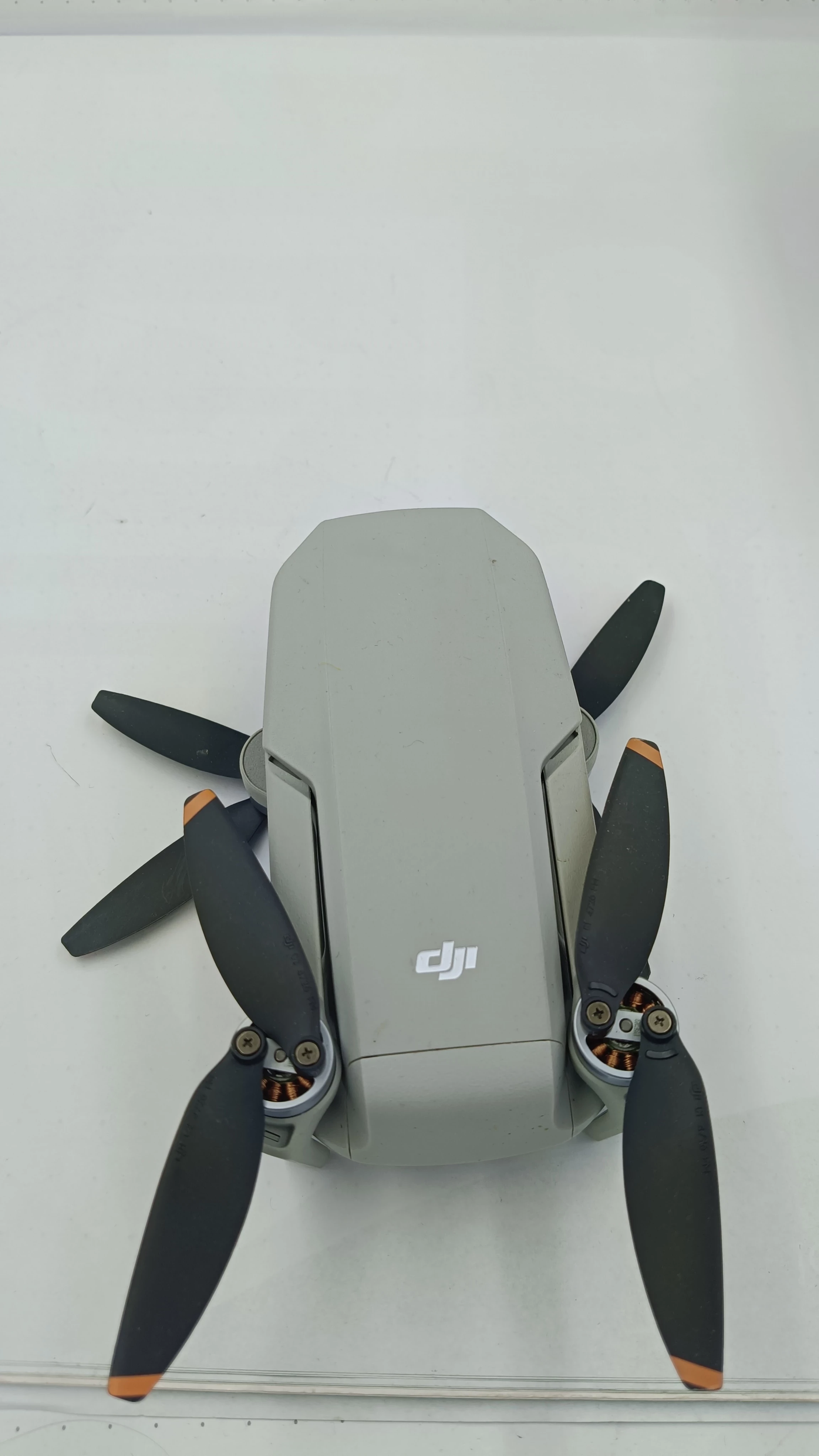 dron-dji-mini-2-se-rodzaj-napedu-1015-1
