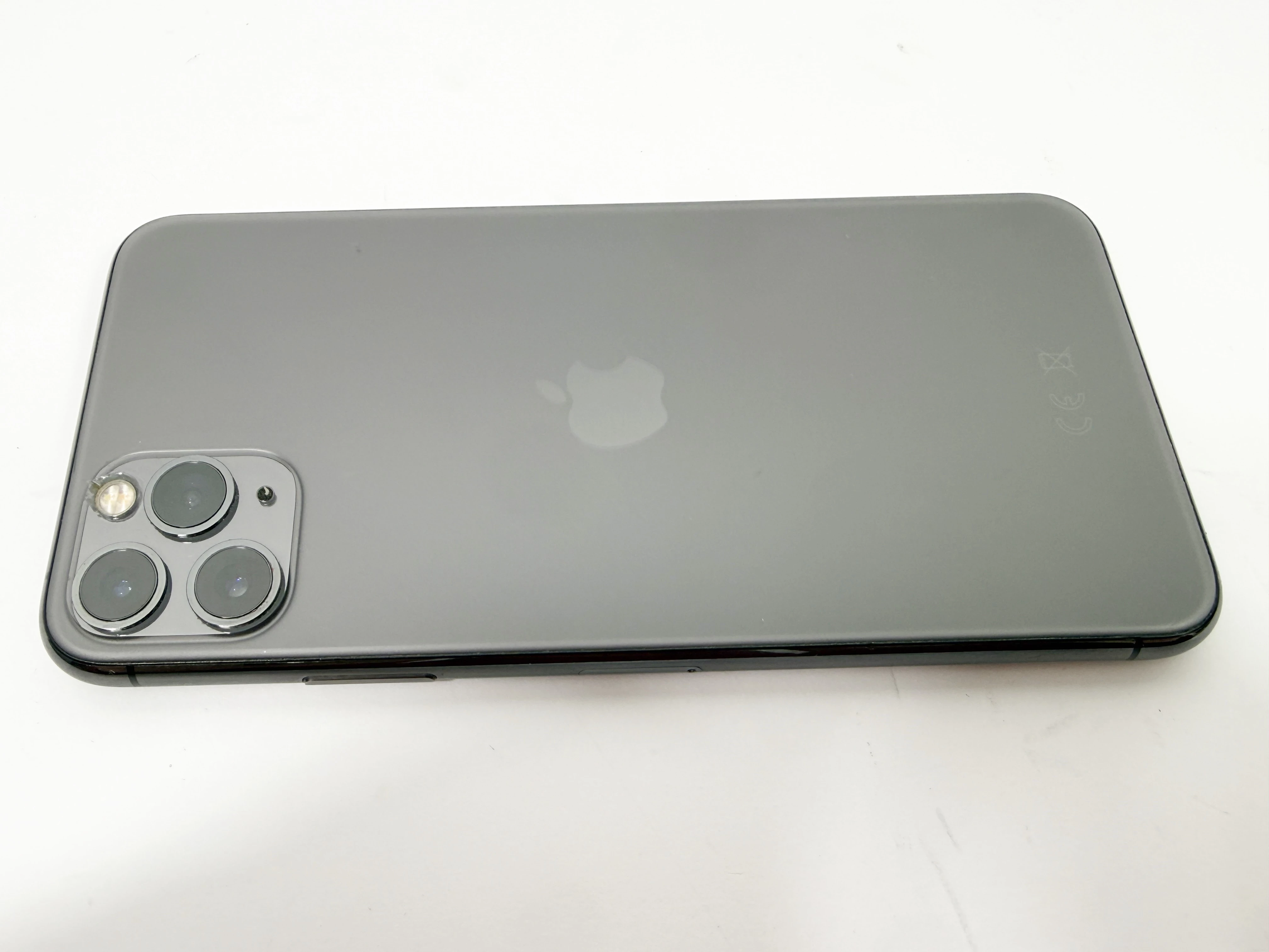 telefon-apple-iphone-11-pro-max-64gb-kondycja-82-okazja-system-operacyjny-4388-7